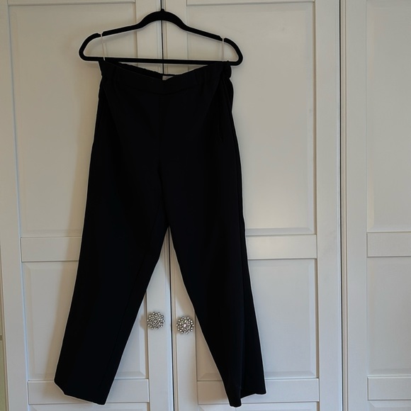 Aritzia Wilfred Black Pants - Picture 1 of 2